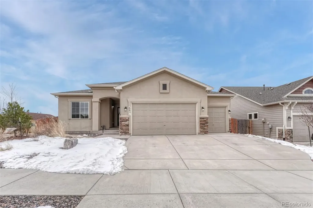 6851 Mustang Rim Drive Colorado Springs CO 80923