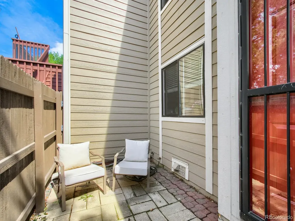 18328 W 58th Place Golden CO 80403