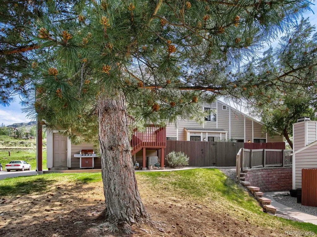 18328 W 58th Place Golden CO 80403