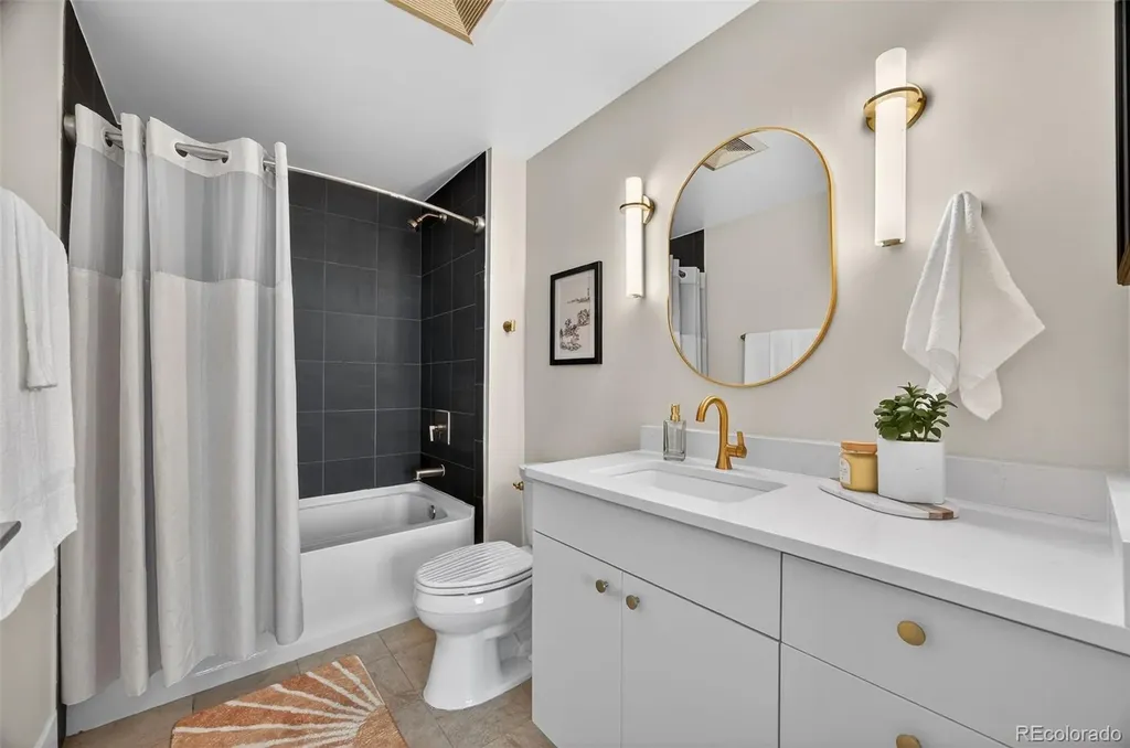 2001 Lincoln Street Denver CO 80202