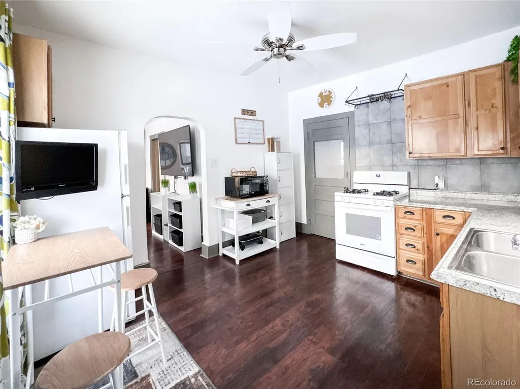 420 Vine Street Julesburg CO 80737