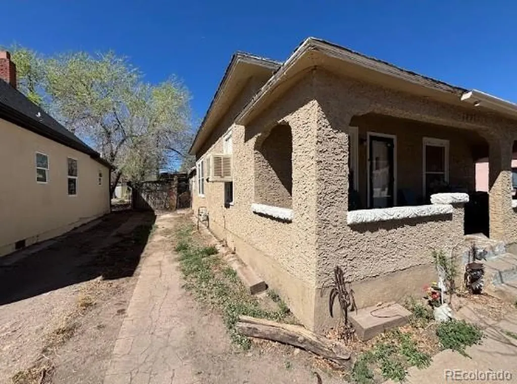 1421 E Orman Avenue Pueblo CO 81004