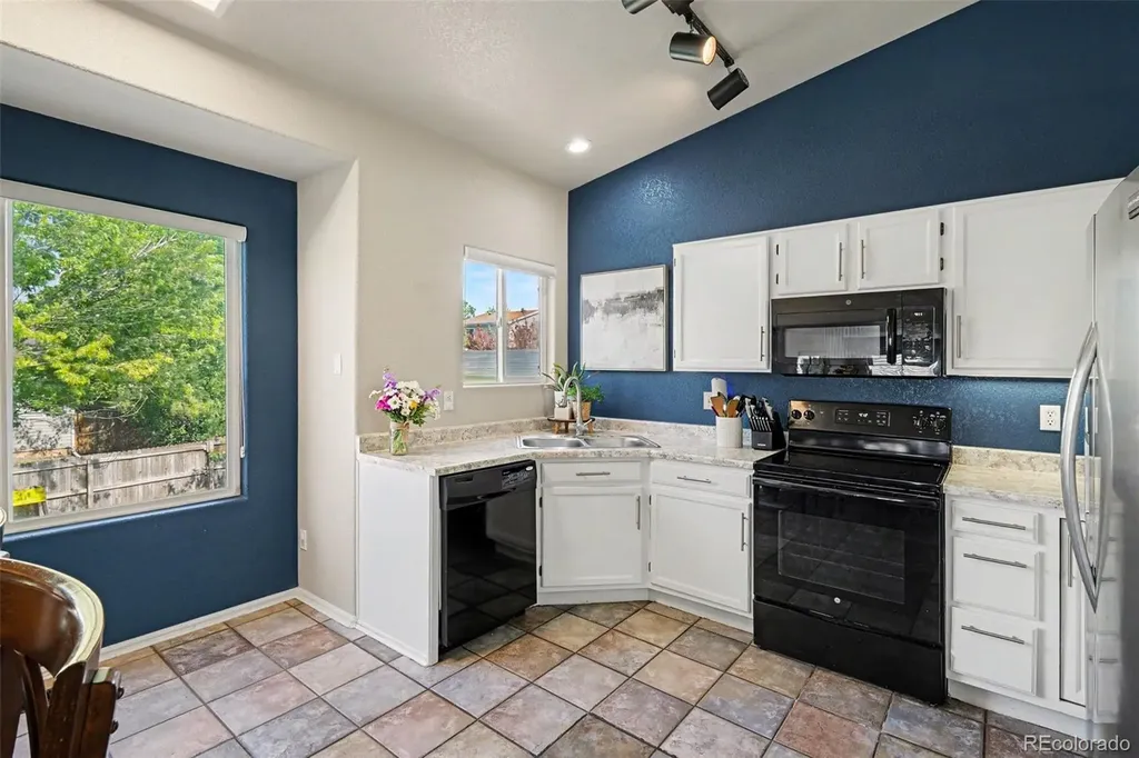 8188 Eagleview Drive Littleton CO 80125