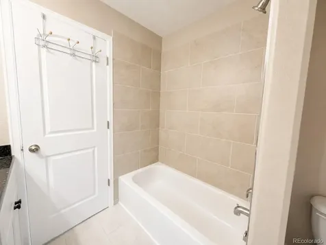 1414 S Haleyville Street Aurora CO 80018