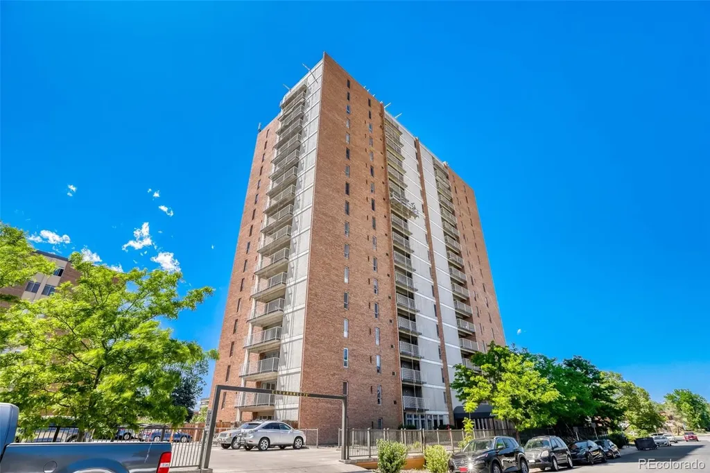 955 Eudora Street Denver CO 80220