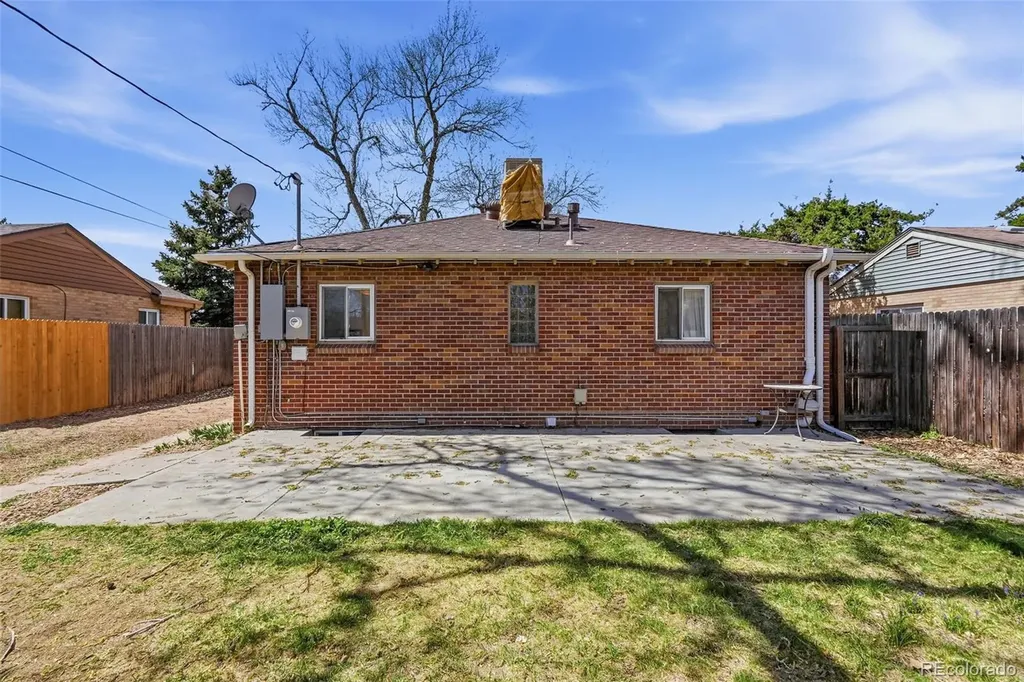 3564 Magnolia Street Denver CO 80207