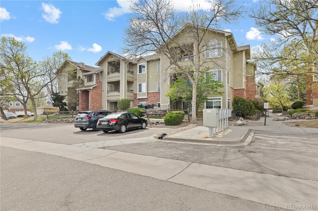 8422 S Upham Way Littleton CO 80128
