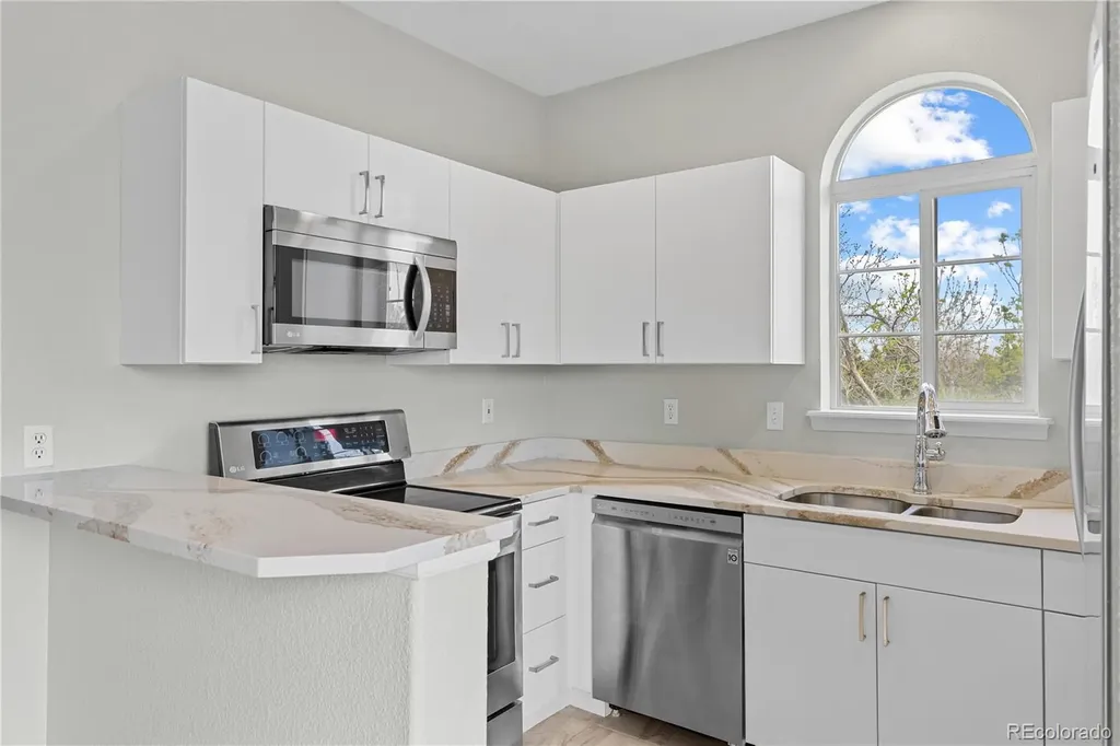 8422 S Upham Way Littleton CO 80128