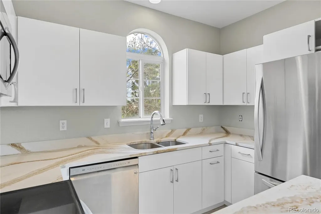 8422 S Upham Way Littleton CO 80128