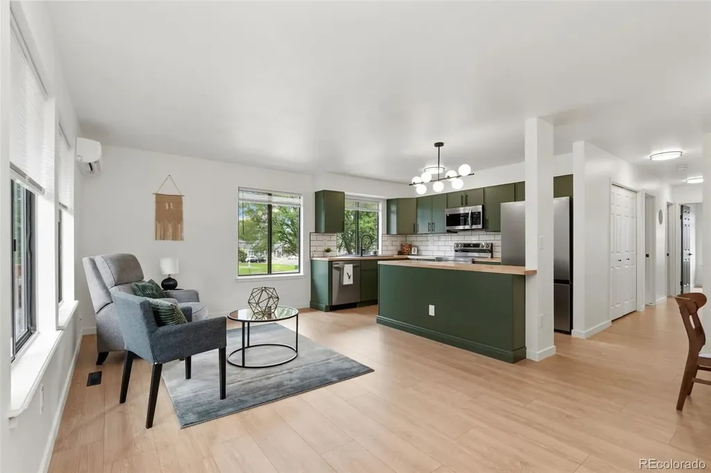 7889 York Street Denver CO 80229