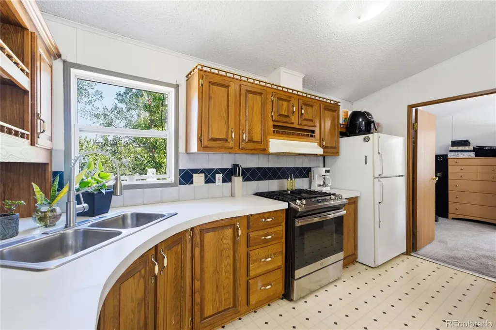 2551 W 92nd Avenue Denver CO 80260