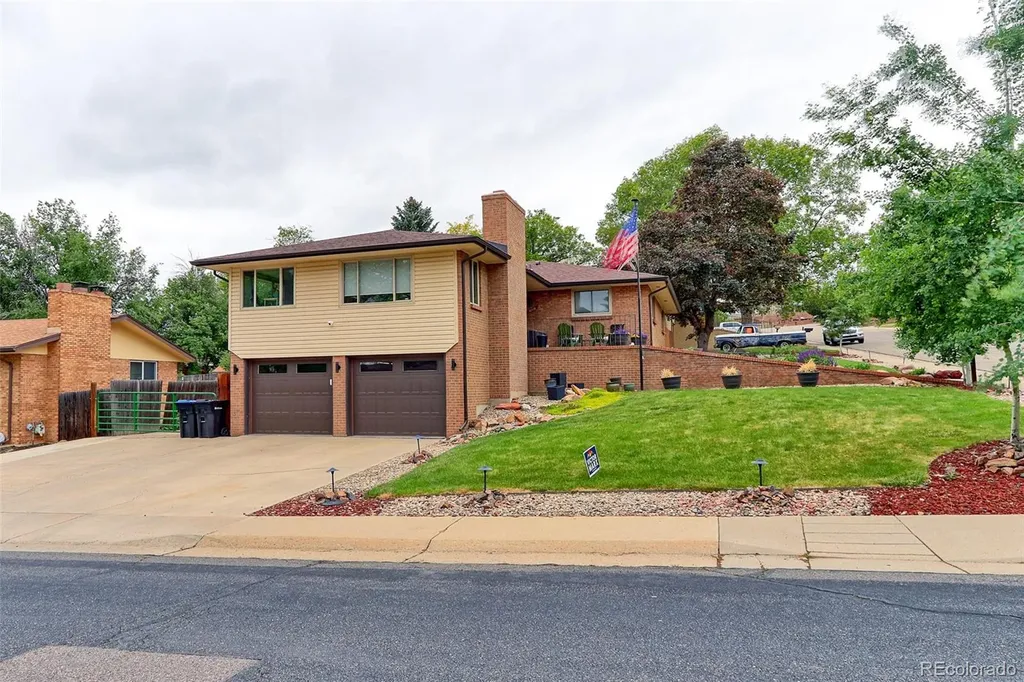 8118 W 69th Way Arvada CO 80004