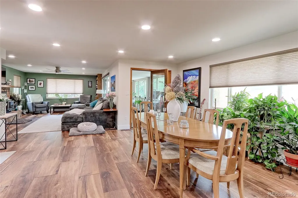 8118 W 69th Way Arvada CO 80004