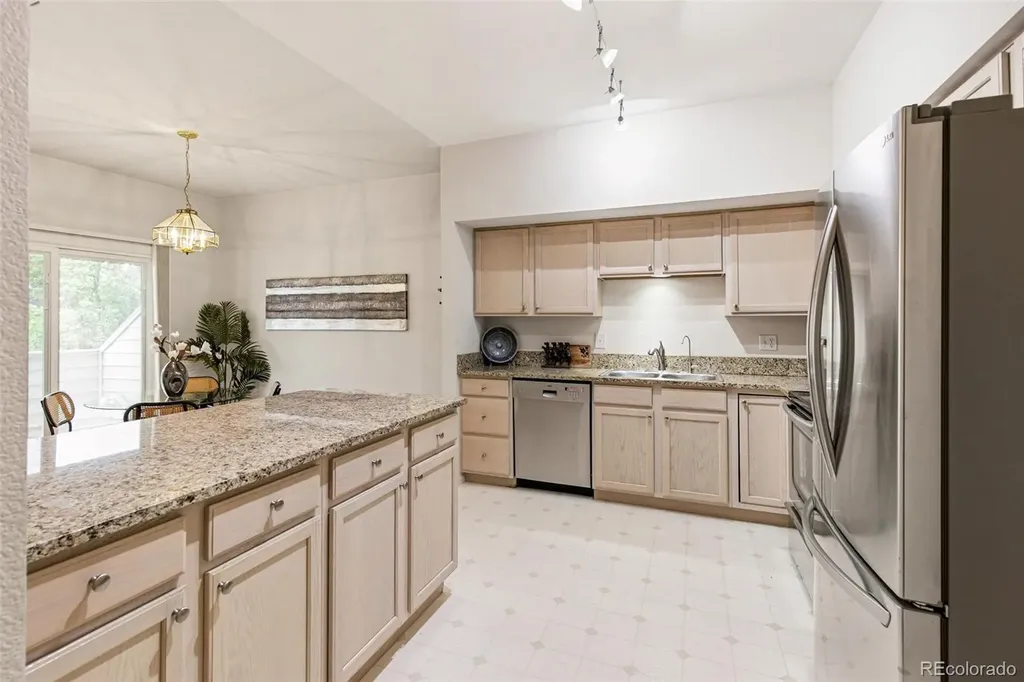 4003 S Carson Street Aurora CO 80014