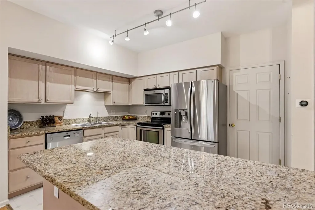 4003 S Carson Street Aurora CO 80014