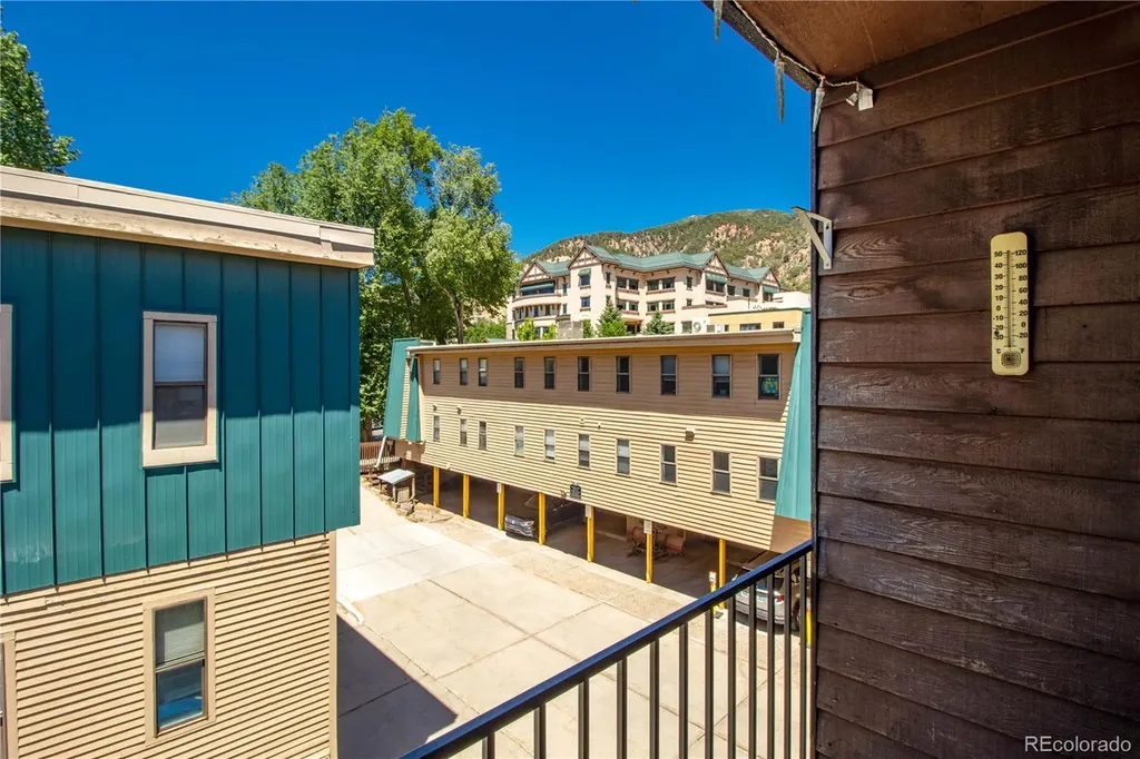 2015 Blake Avenue Glenwood Springs CO 81601