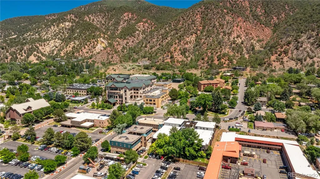 2015 Blake Avenue Glenwood Springs CO 81601