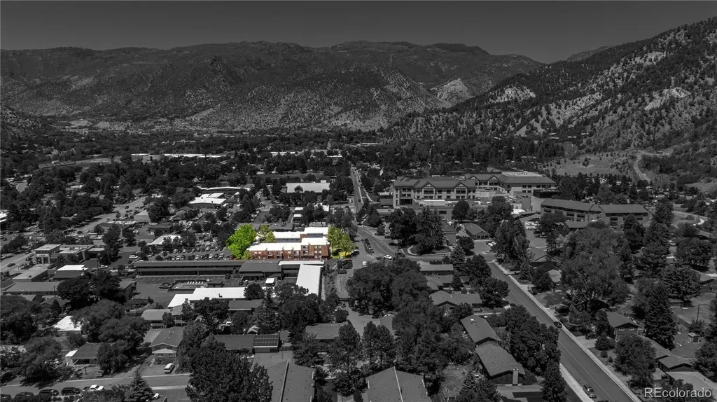 2015 Blake Avenue Glenwood Springs CO 81601