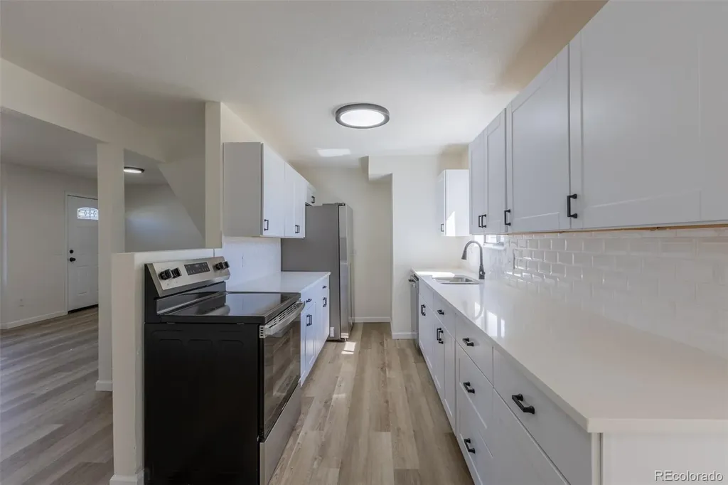4464 Davenport Way Denver CO 80239