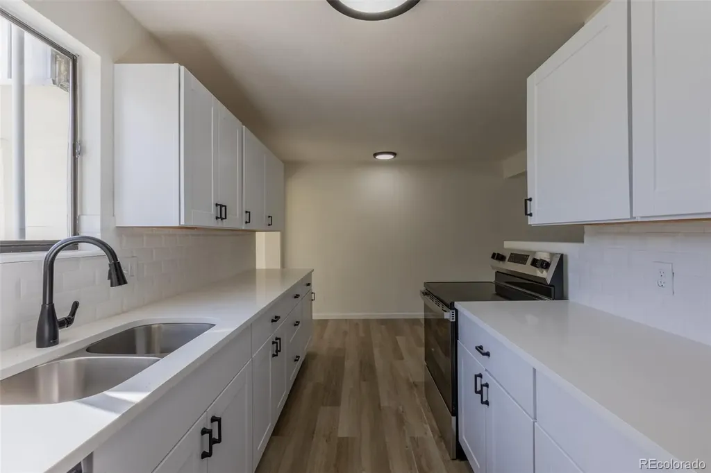 4464 Davenport Way Denver CO 80239