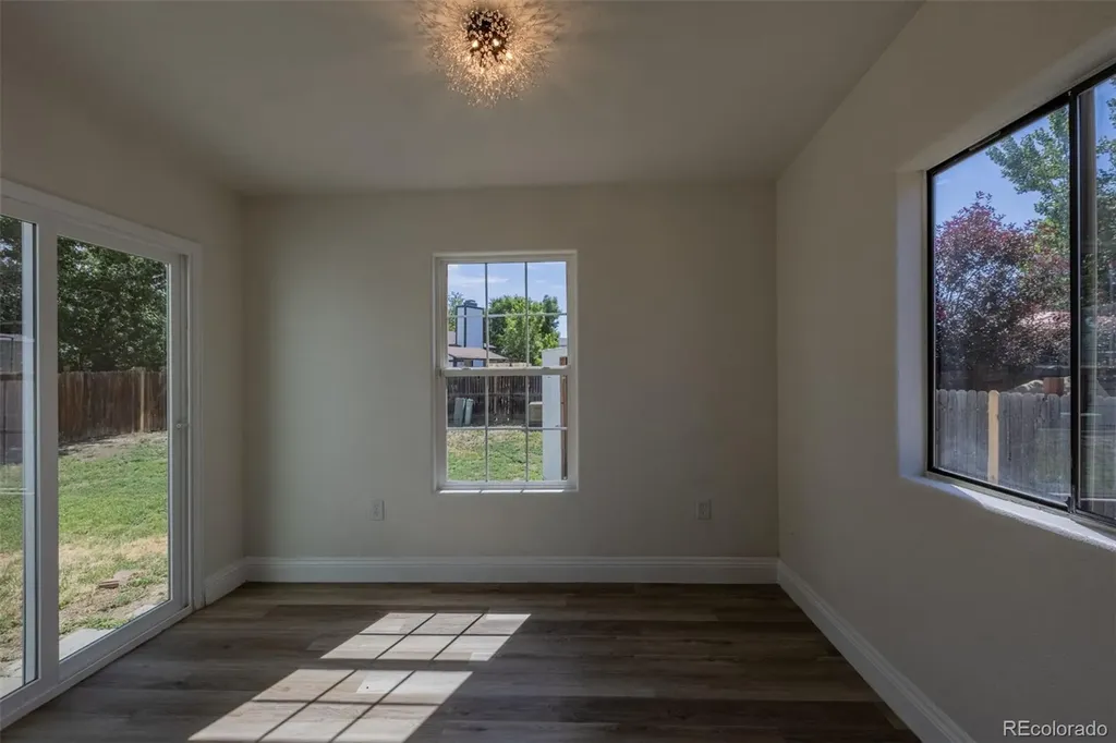 4464 Davenport Way Denver CO 80239