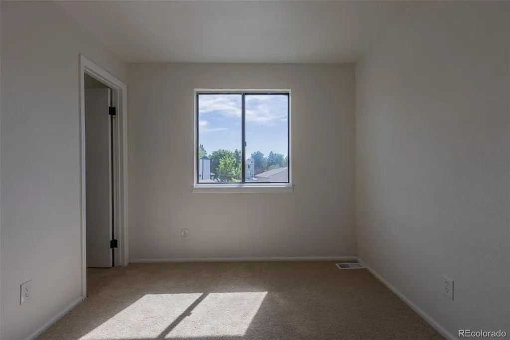 4464 Davenport Way Denver CO 80239