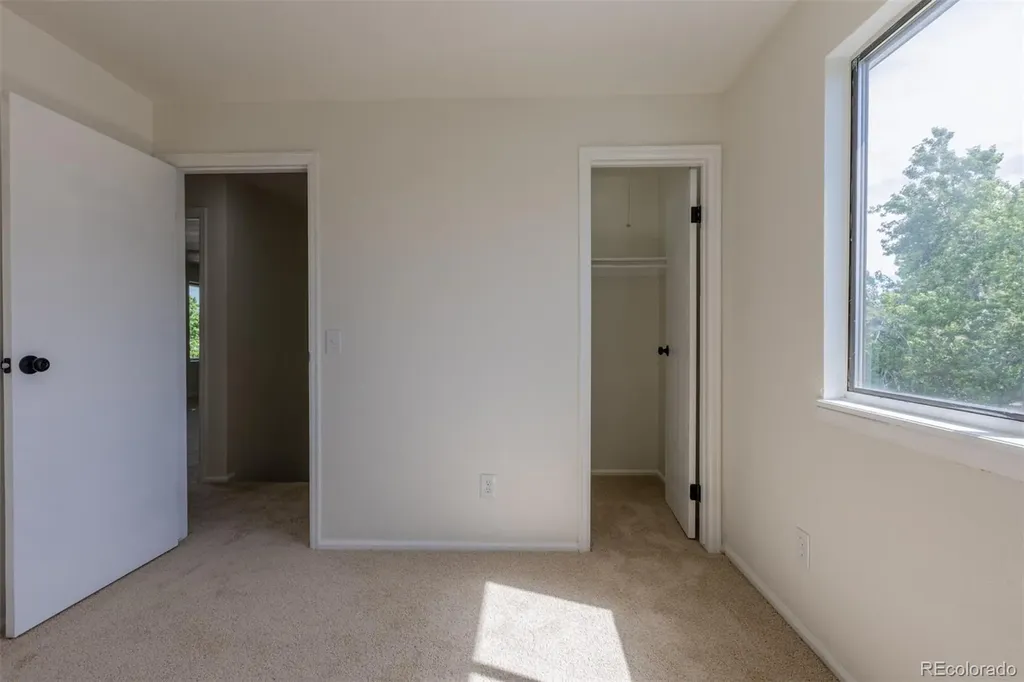 4464 Davenport Way Denver CO 80239