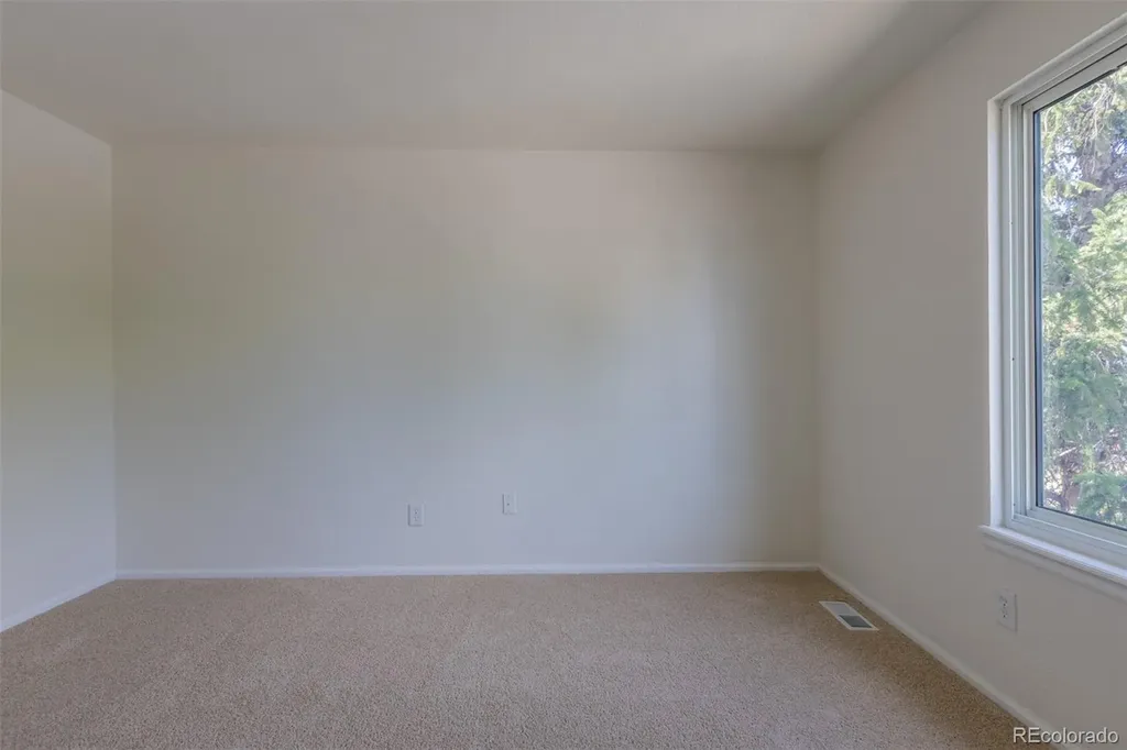 4464 Davenport Way Denver CO 80239