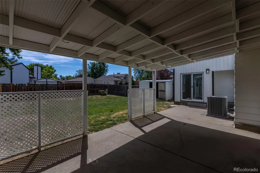 4464 Davenport Way Denver CO 80239