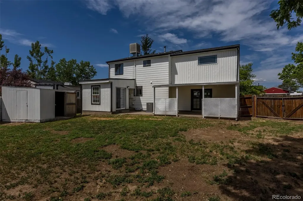 4464 Davenport Way Denver CO 80239