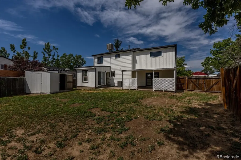 4464 Davenport Way Denver CO 80239