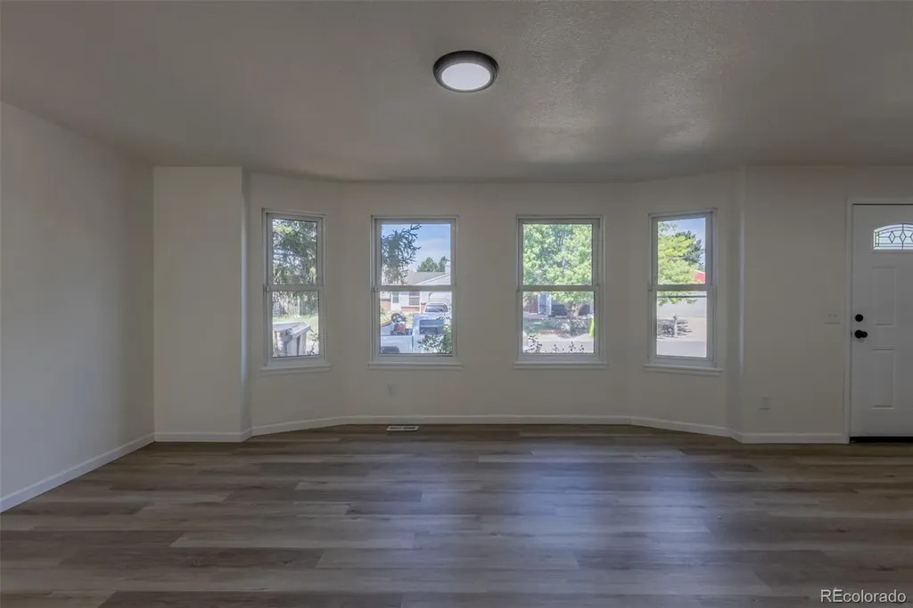 4464 Davenport Way Denver CO 80239
