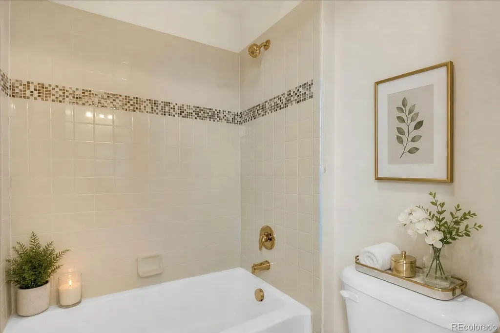 9556 Juniper Way Arvada CO 80007