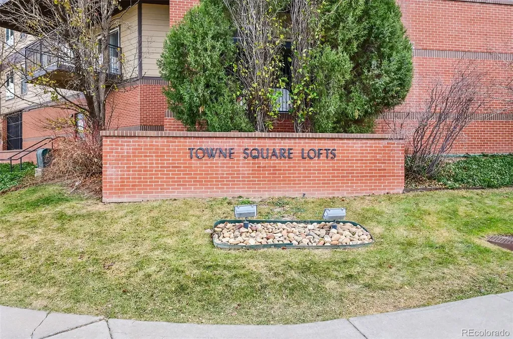 15475 Andrews Drive Denver CO 80239