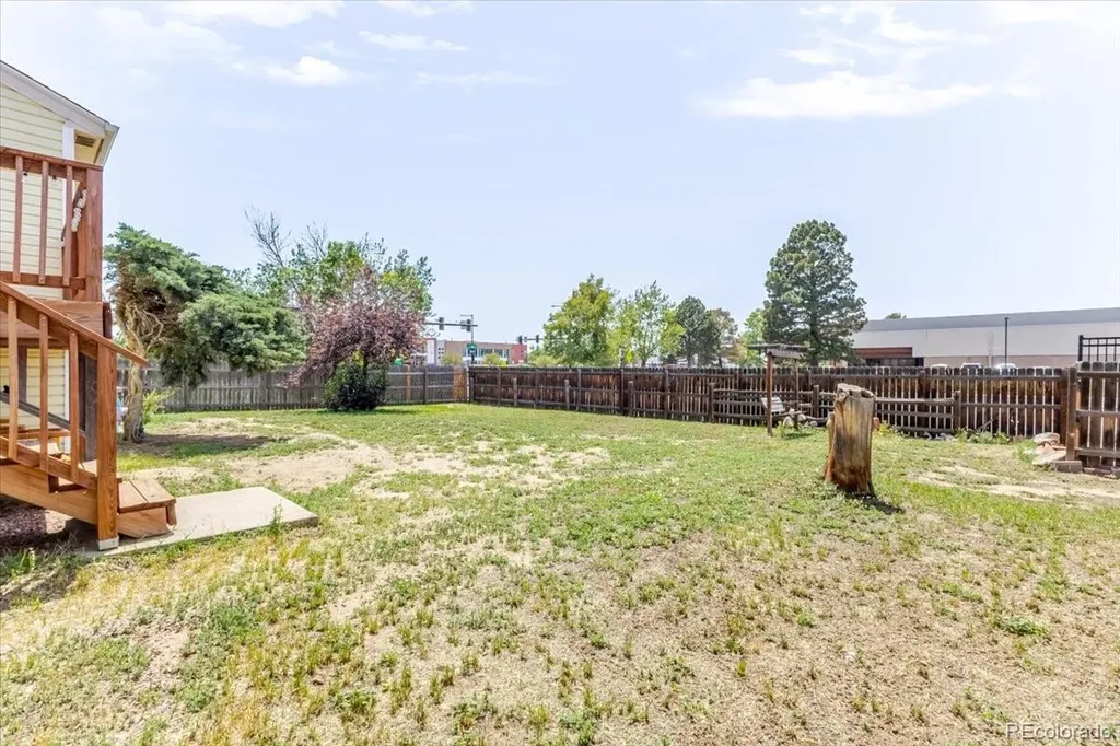 4933 Quari Street Denver CO 80239