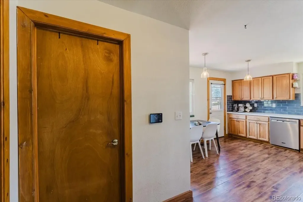 4933 Quari Street Denver CO 80239