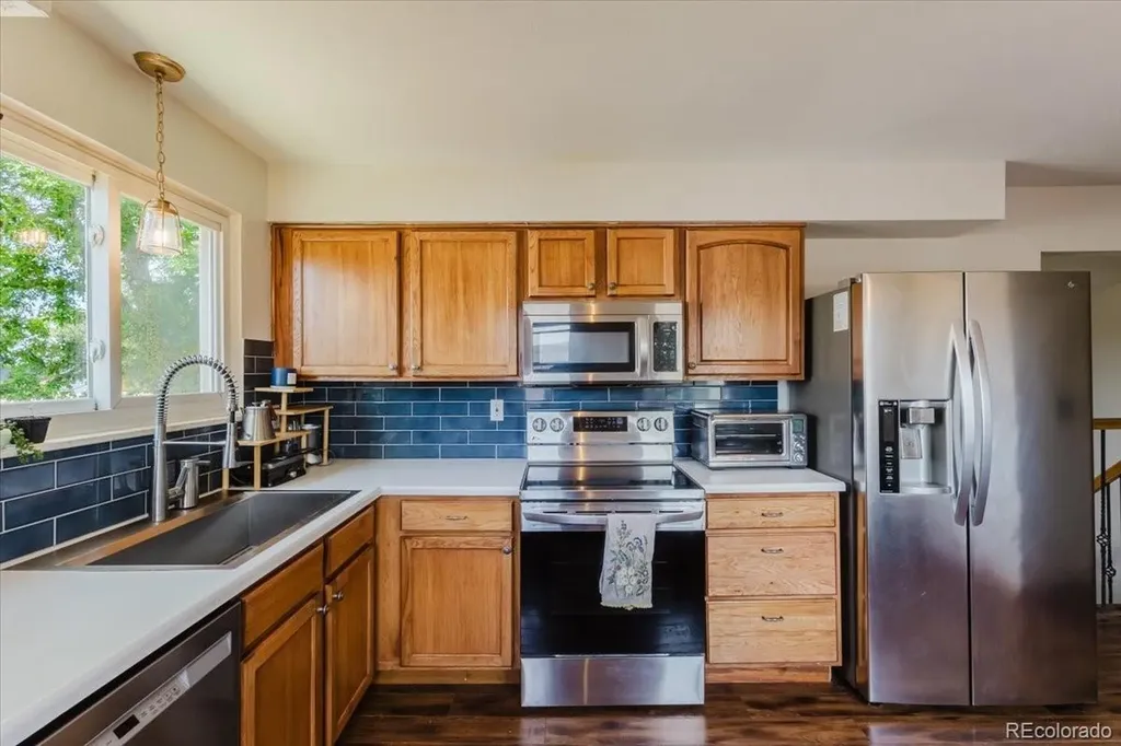 4933 Quari Street Denver CO 80239