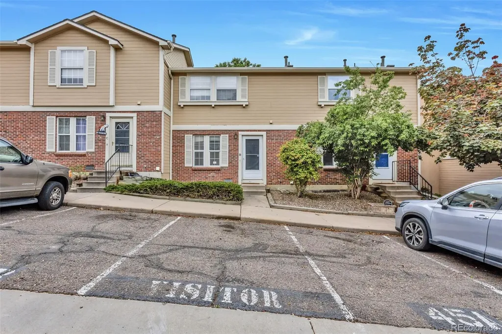 1545 S Ouray Circle Aurora CO 80017