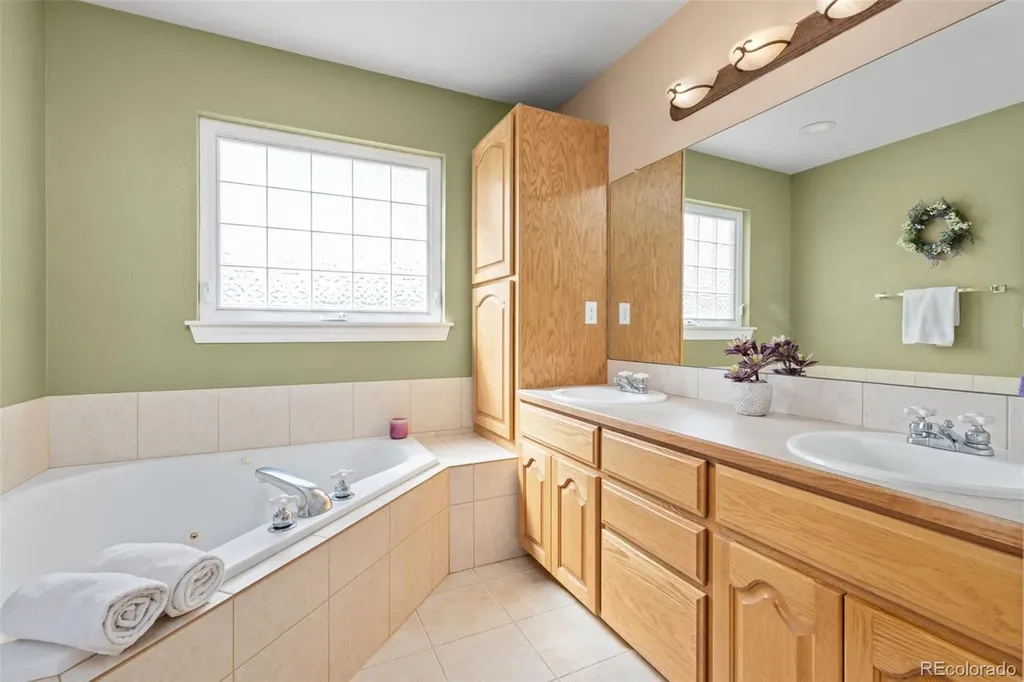 7864 Heart J Trail Loveland CO 80537