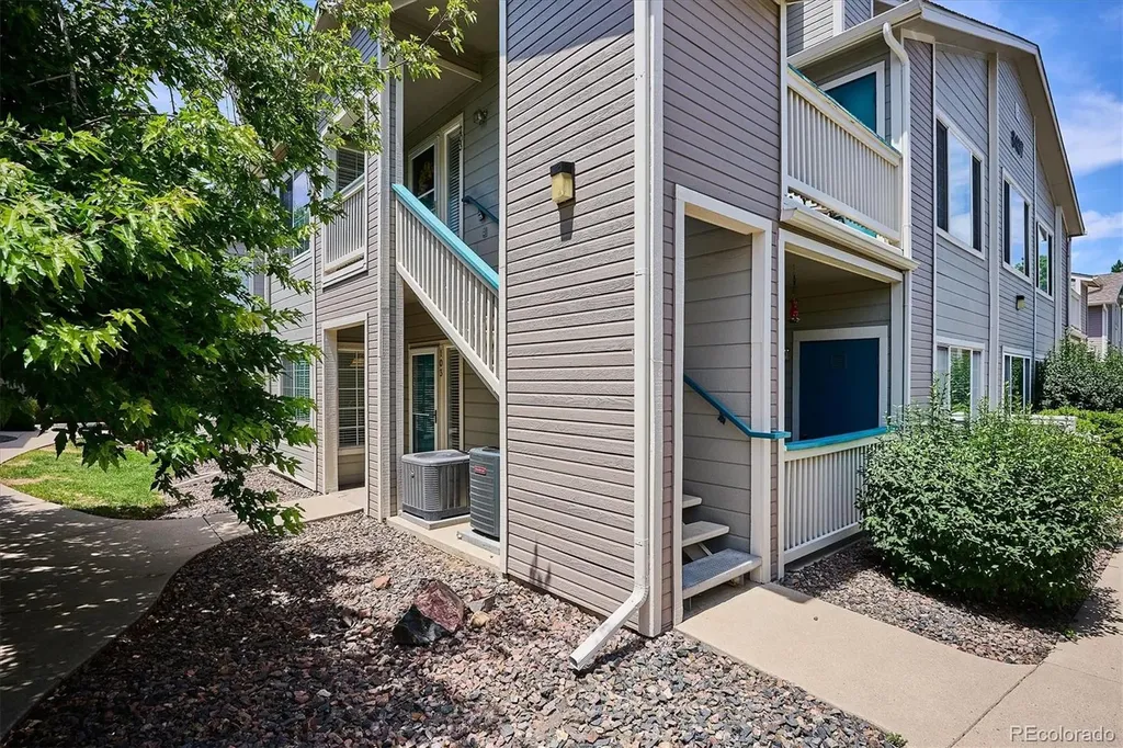 8437 Thunder Ridge Way Highlands Ranch CO 80126