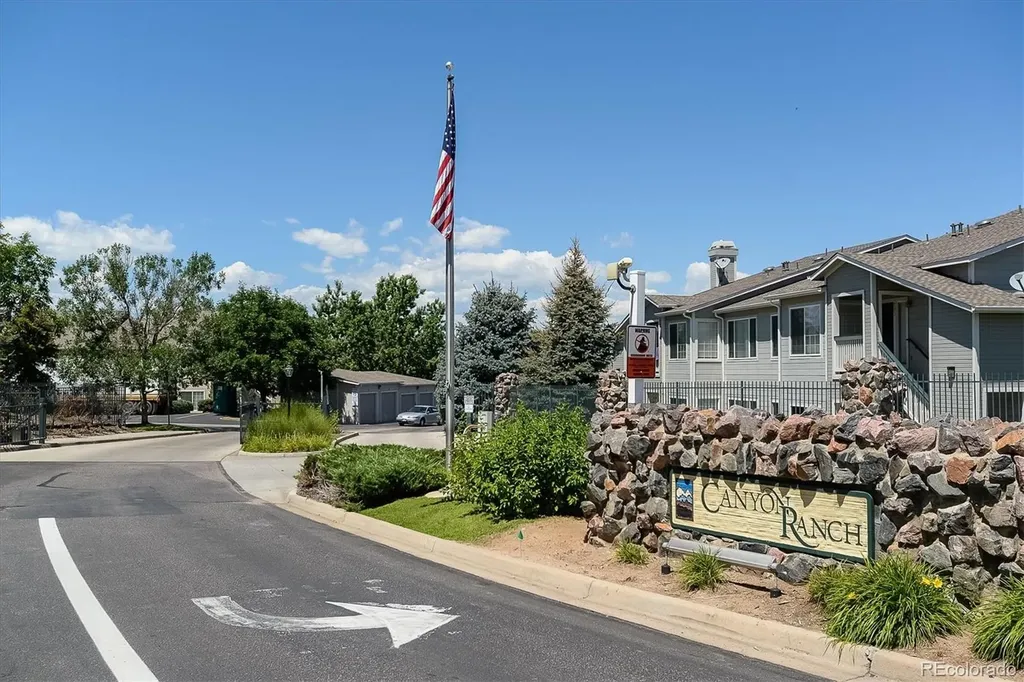 8437 Thunder Ridge Way Highlands Ranch CO 80126