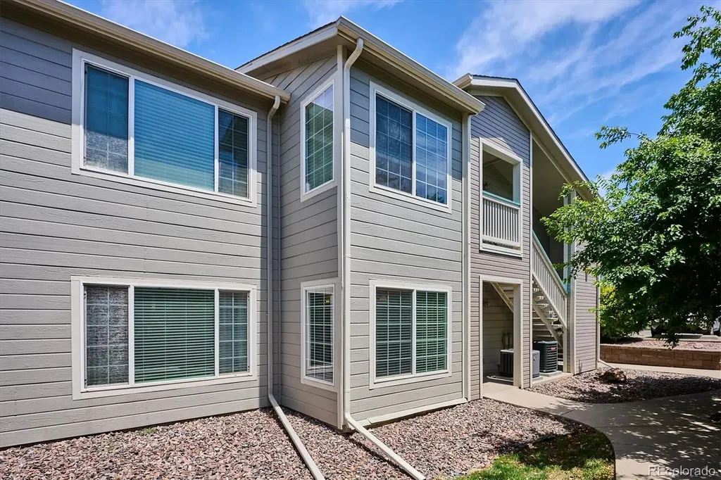 8437 Thunder Ridge Way Highlands Ranch CO 80126