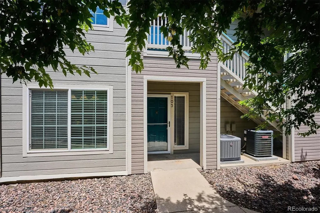 8437 Thunder Ridge Way Highlands Ranch CO 80126