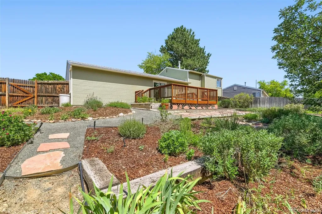 11713 Briarwood Drive Denver CO 80233