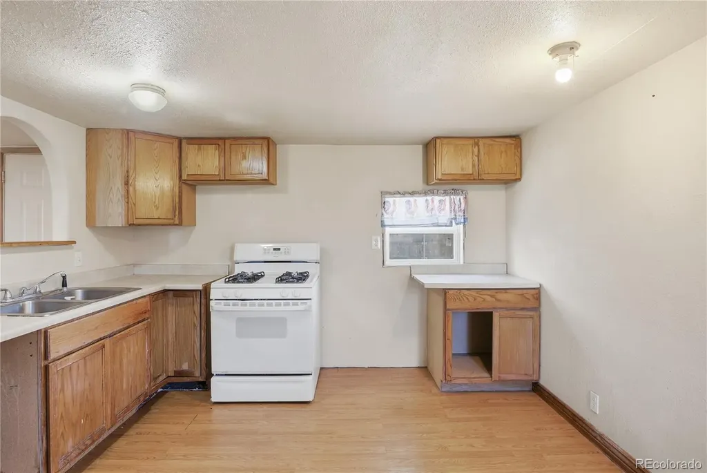 639 Wisconsin Avenue Limon CO 80828