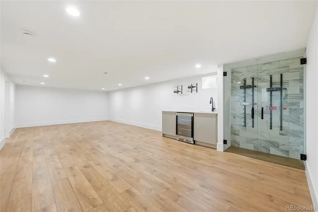 2466 S Krameria Street Denver CO 80222