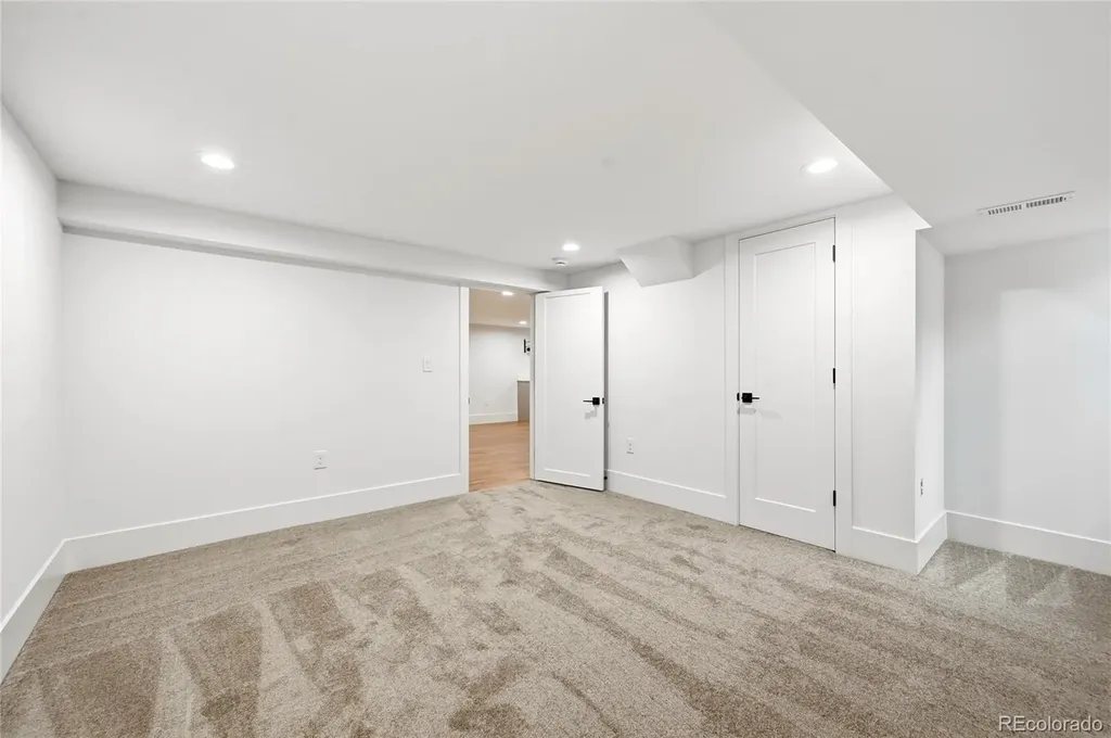 2466 S Krameria Street Denver CO 80222