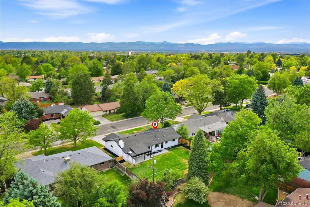 2466 S Krameria Street Denver CO 80222
