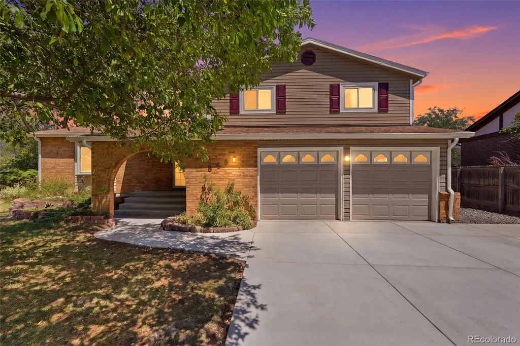8496 Quay Drive Arvada CO 80003