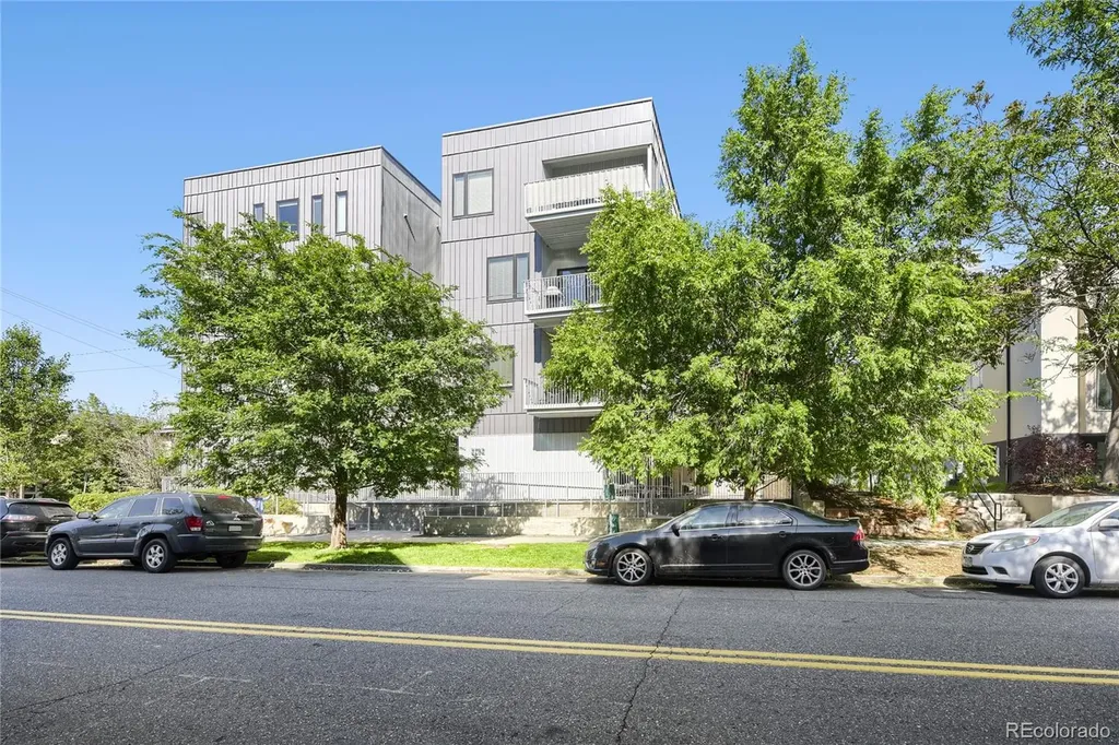2752 N Clay Street Denver CO 80211